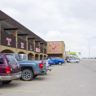 Lazy J Motel