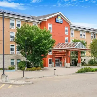 Days Inn & Suites by Wyndham Sherwood Park Edmonton