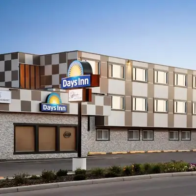 Days Inn by Wyndham Sylvan Lake