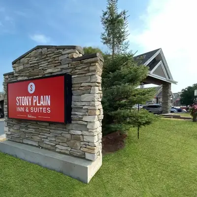 Stony Plain Inn & Suites