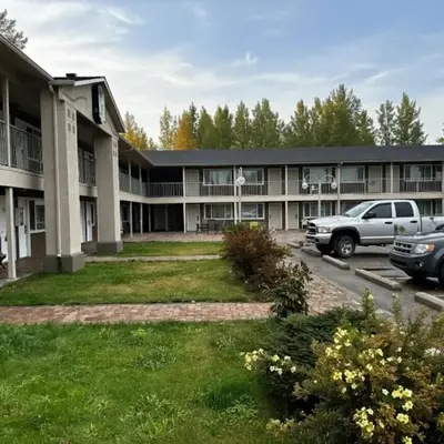 Quesnel Inn