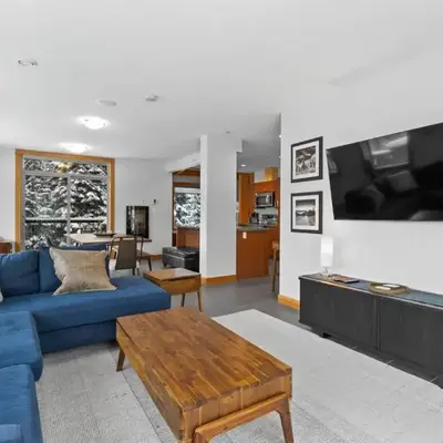 Kookaburra Lodge #203 By Bear Country
