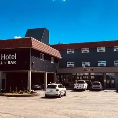 Camrose Le Chateau Hotel