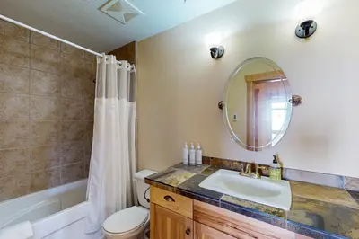 Gallery image of Glacier Lodge 103 in Big White
