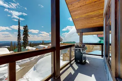 Gallery image of South Face B in Big White