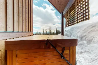 Gallery image of Polar Peak in Big White