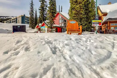 Gallery image of DuHaus Green in Big White