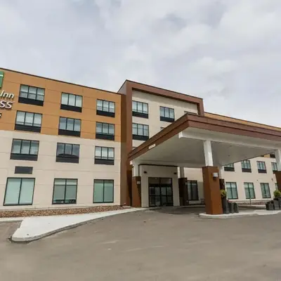 Holiday Inn Express & Suites Edmonton N - St Albert by IHG