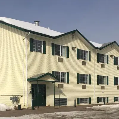Almada Inn