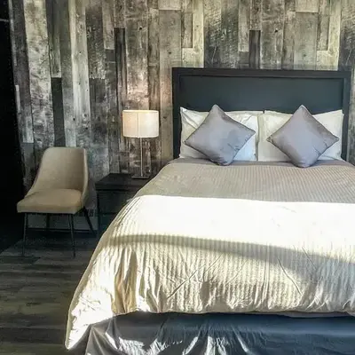 7 Day's Hotel