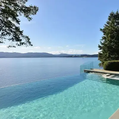 Oceanside Lodge Saanich Inlet by EMR Vacation Rentals