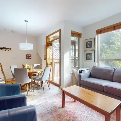 2BR in Symphony