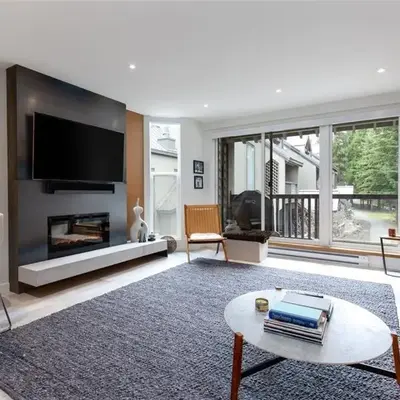 2BR in The Gables