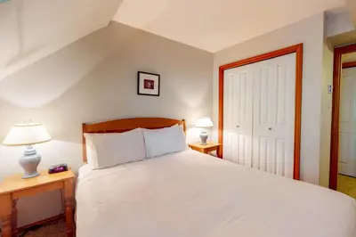 Gallery image of Glacier's Reach 115 in Whistler