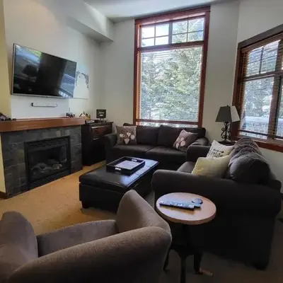 Settlers Crossing #41 by Bear Country