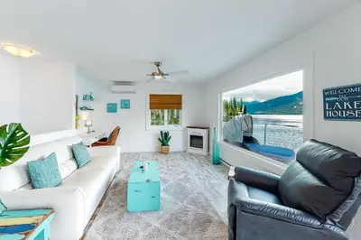 Gallery image of Brooks Lake House in Christina Lake