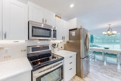 Gallery image of Brooks Lake House in Christina Lake