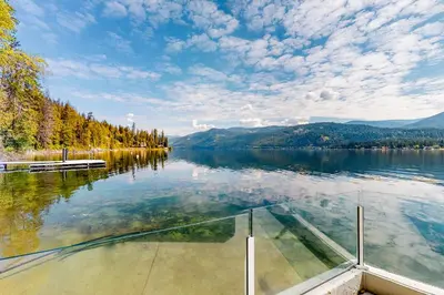 Gallery image of Brooks Lake House in Christina Lake