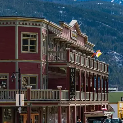 Kaslo Hotel