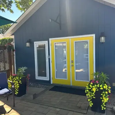 K STREET CARRIAGE HOUSE Studio