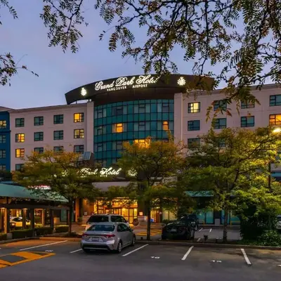 Grand Park Hotel Vancouver Airport