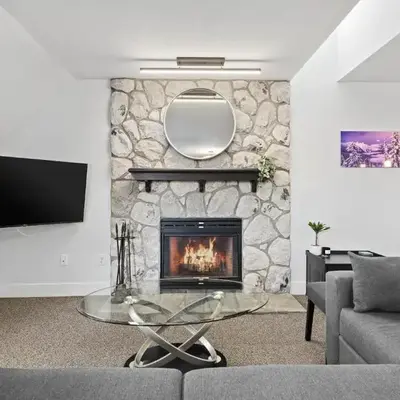 2BR in Gleneagle