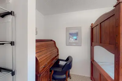Gallery image of Powder Family - Ptarmigan Inn #302 in Big White