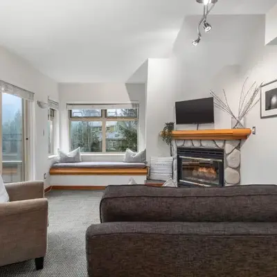 1BR in Lake Placid Lodge