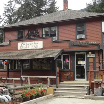 Old Towne Inne Chuckwagon Bar & Grill