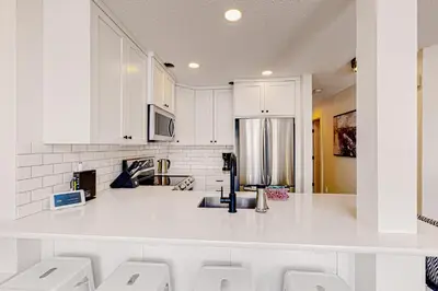 Gallery image of Ice and Cozy #116C in Big White
