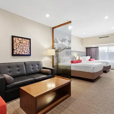 Mountain View Inn & Suites