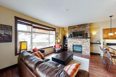 Gallery image of The Crescent 104 in Big White