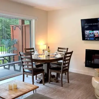 Al's Escape by Revelstoke Vacations