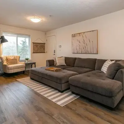Cozy Renovated Oasis W Private Terrace & Parking
