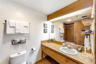 Gallery image of Moguls 813 in Big White