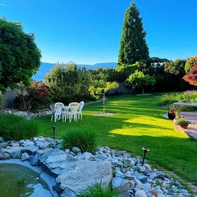 Spacious and quiet garden view room