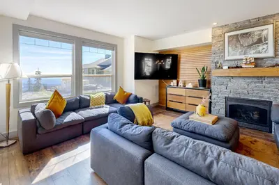 Gallery image of Grizzly Ridge in Big White