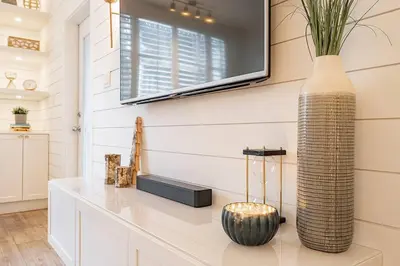 Gallery image of Designer Cozy Ski in and out in Whistler
