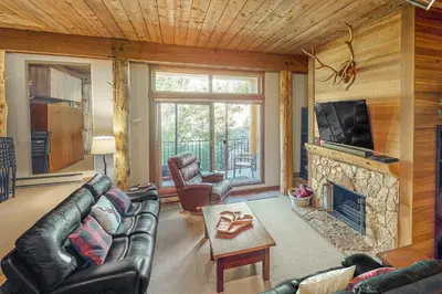Gallery image of Moguls 814 in Big White