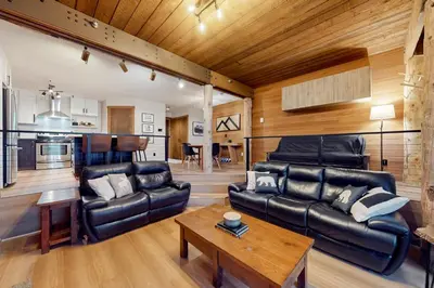 Gallery image of Moguls 814 in Big White