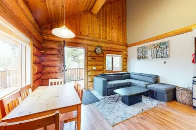 Gallery image of Lac Le Jeune #4 in Logan Lake