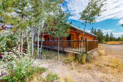 Gallery image of Lac Le Jeune #29 in Logan Lake