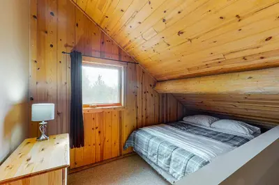 Gallery image of Lac Le Jeune #29 in Logan Lake