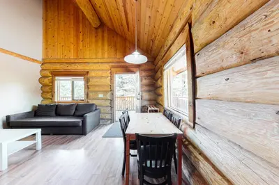 Gallery image of Lac Le Jeune #5 in Logan Lake