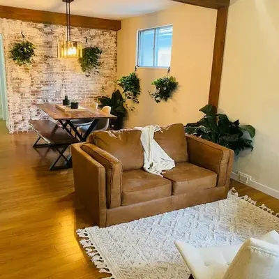 Trendy Kensington 3 min Walk Backyard AC Garage