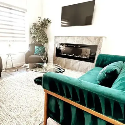 Gorgeous 6BR New Home for Families